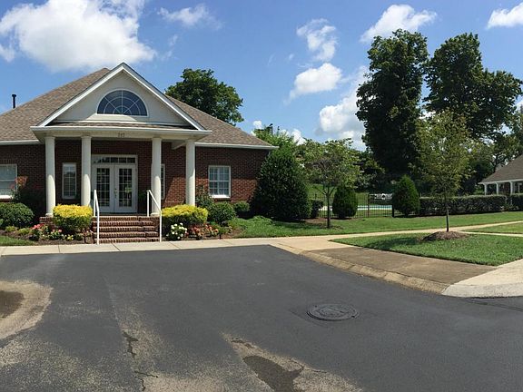 2nd image of 431 Savannah Village Dr