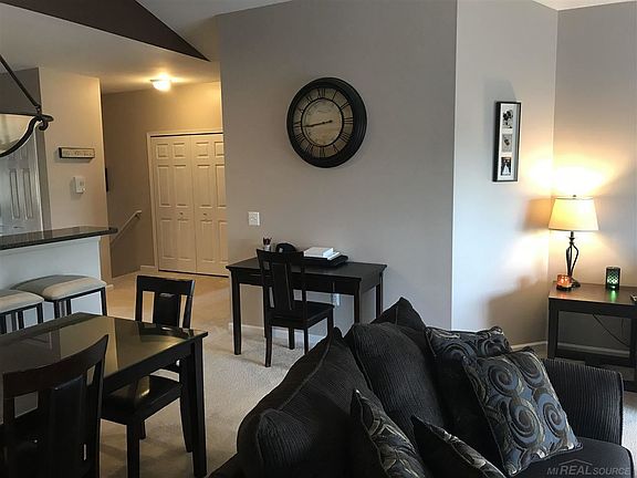 5th image of 23656 Clarewood St