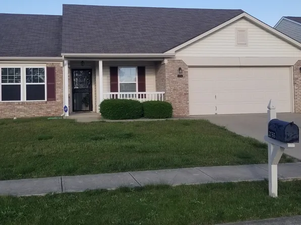 2753 Foxbriar Pl, Indianapolis, IN 46203