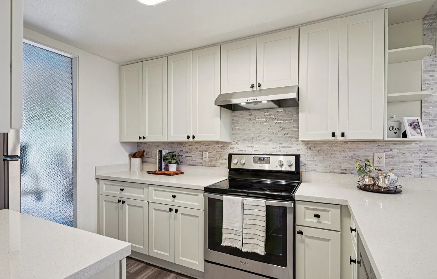2 bed, 1.5 bath, 1060 sqft, $2,600 — Photo 4