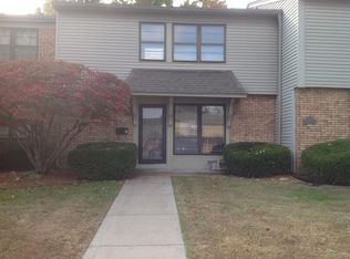 1302 W End St APT 1, Marion, IL 62959