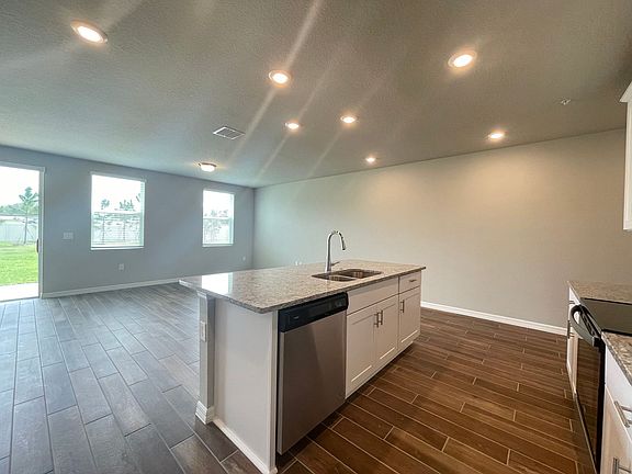 5th image of 2527 Sweet Viburnum Way