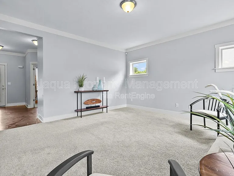 5661 Attleberry Ave — Photo 8