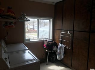 1001 Oakland Ave, Mount Vernon, IL 62864