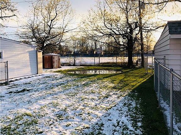 3rd image of 5838 Monica Ln