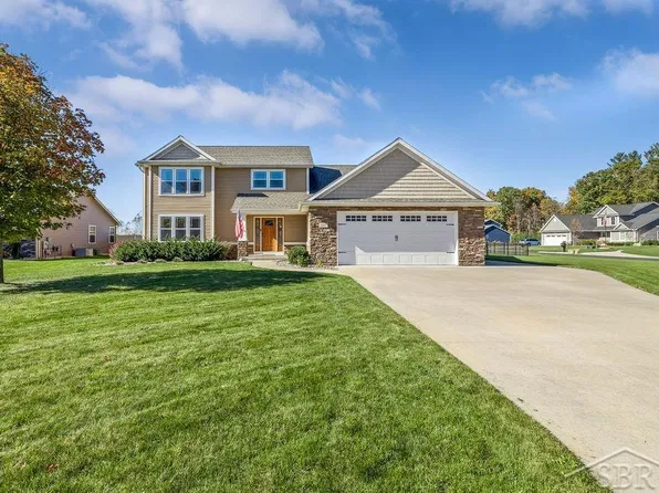 4605 E Lakecress Dr, Saginaw, MI 48603