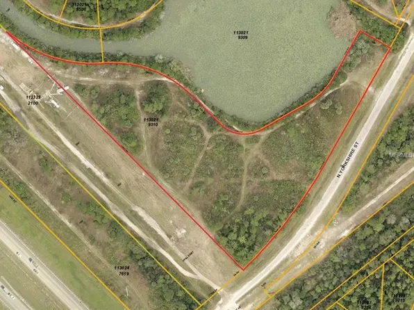 N Yorkshire St, North Port, FL 34288