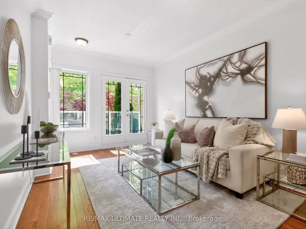 70 Byng Ave #4, Toronto, ON M2N 7L9