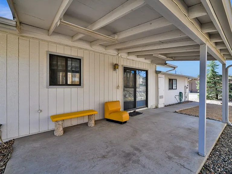 1602 Luna Ct — Photo 10