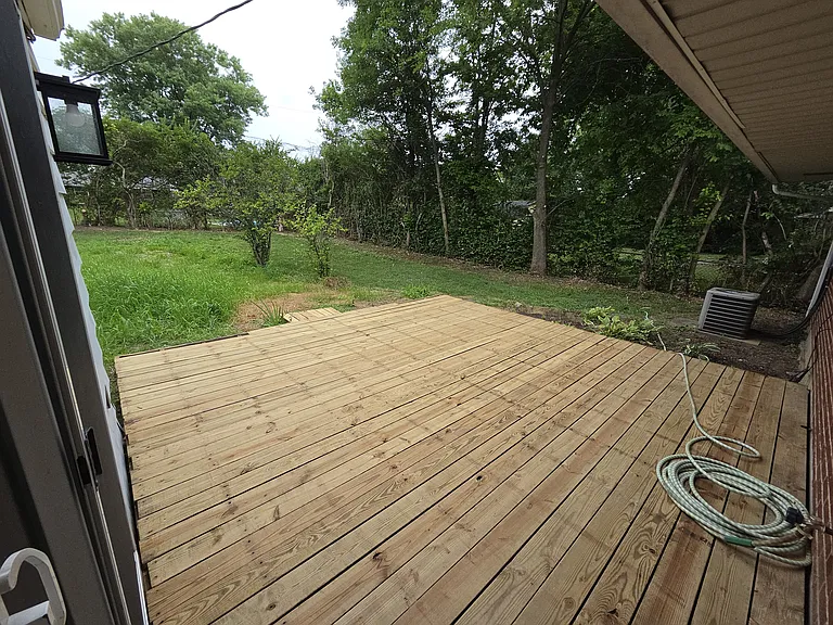 1584 Valdosta Dr — Photo 14