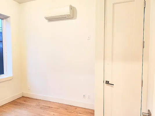 Rented by NYC REALTY GROUP 693 | media 33