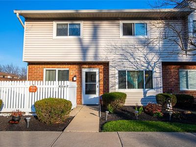 4314 Hyde Park Dr #7, North Olmsted, OH, 44070