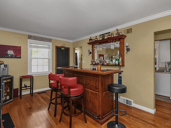 5th image of 4034 Drew Ave