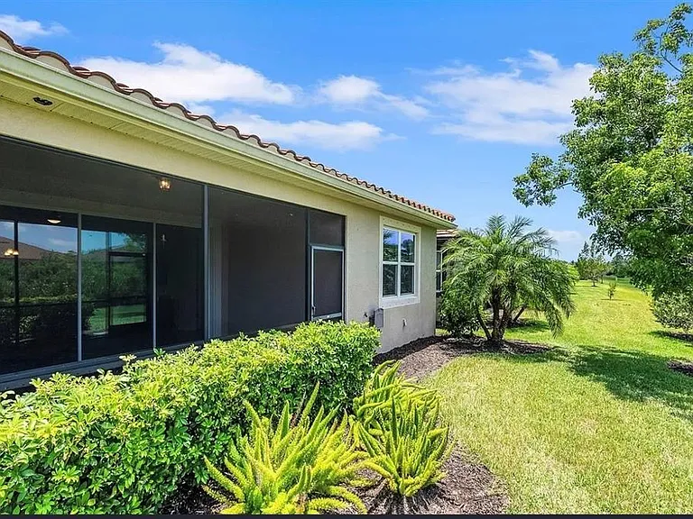 11780 Tapestry Ln — Photo 31