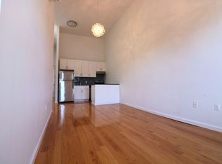 902 4th Ave #2F, Brooklyn, NY 11232