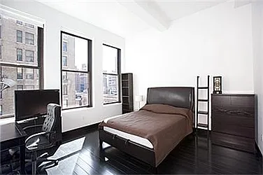 Rented by Barkoff Residential 