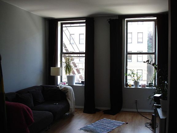 2nd image of 945 Amsterdam Ave APT 5B