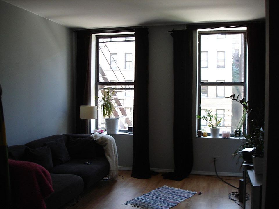2nd image of 947 Amsterdam Ave APT 5B