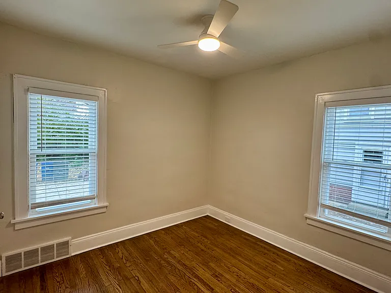 2121 Eldred Ave #DN — Photo 9