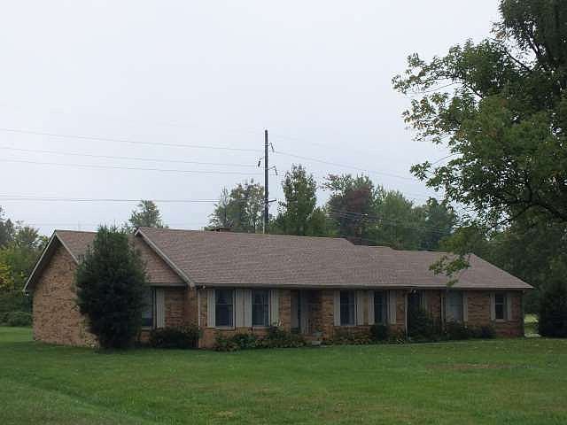 1st image of 2804 Country Club Dr