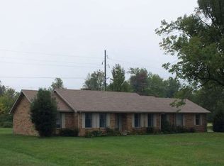 2804 Country Club Dr, Madisonville, KY 42431