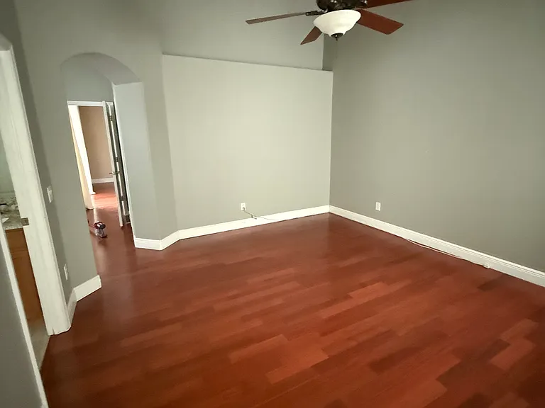 1549 Sweetspire Dr — Photo 4