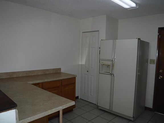 4th image of 301 Grant St APT B