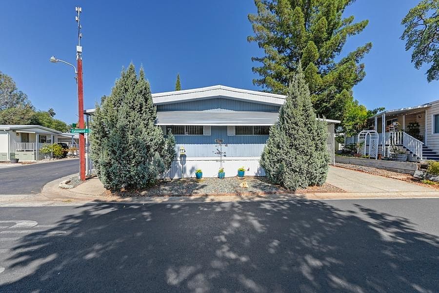 1st image of 1586 Cottonwood Cir #56