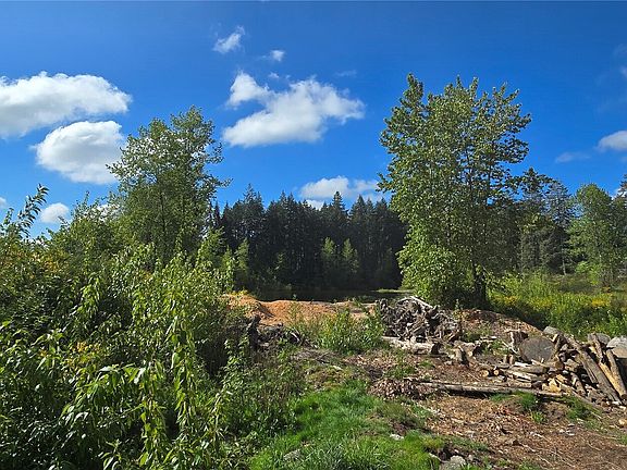 3rd image of 8411 Armstrong Road SW