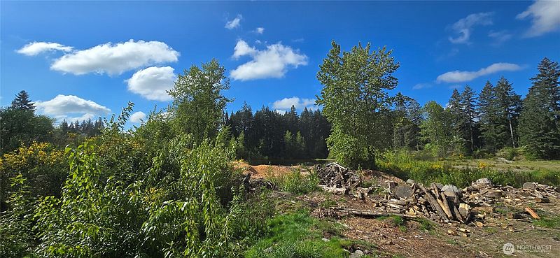 3rd image of 8411 Armstrong Road SW
