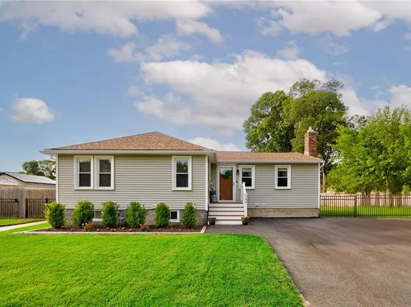 149 Pinehurst Ave, Warwick, RI 02889