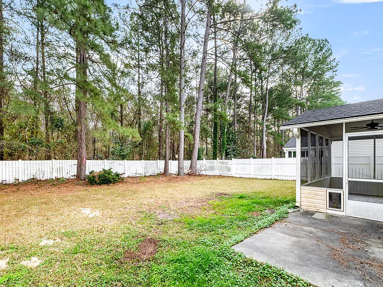 129 Towering Pine Dr — Photo 41