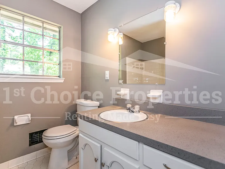 1421 Brewster Cir — Photo 19
