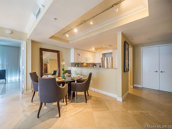 4th image of 3400 SW 27th Ave APT 1704