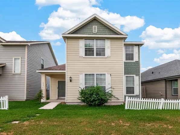10876 S Lake Mist Ln, Willis, TX 77318