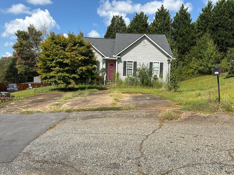 1st image of 108 Sycamore Ct