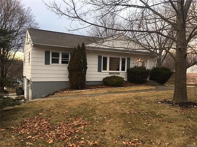 1st image of 18 Royal Cir