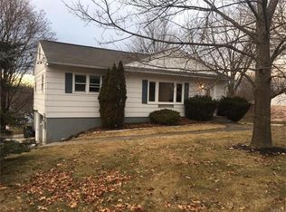 18 Royal Cir, Newburgh, NY 12550