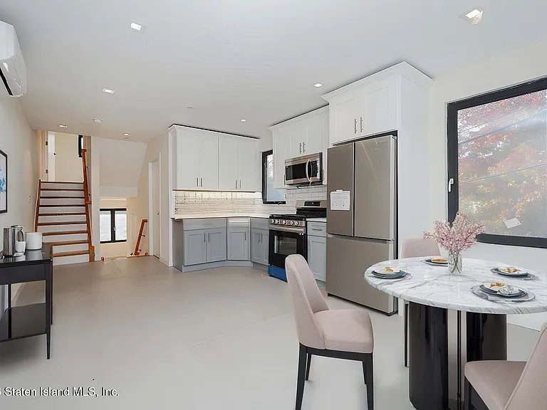 19-23 Foster Rd — Photo 20