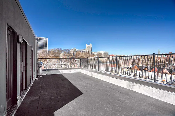 Rented by Bohemia Realty Group | media 10