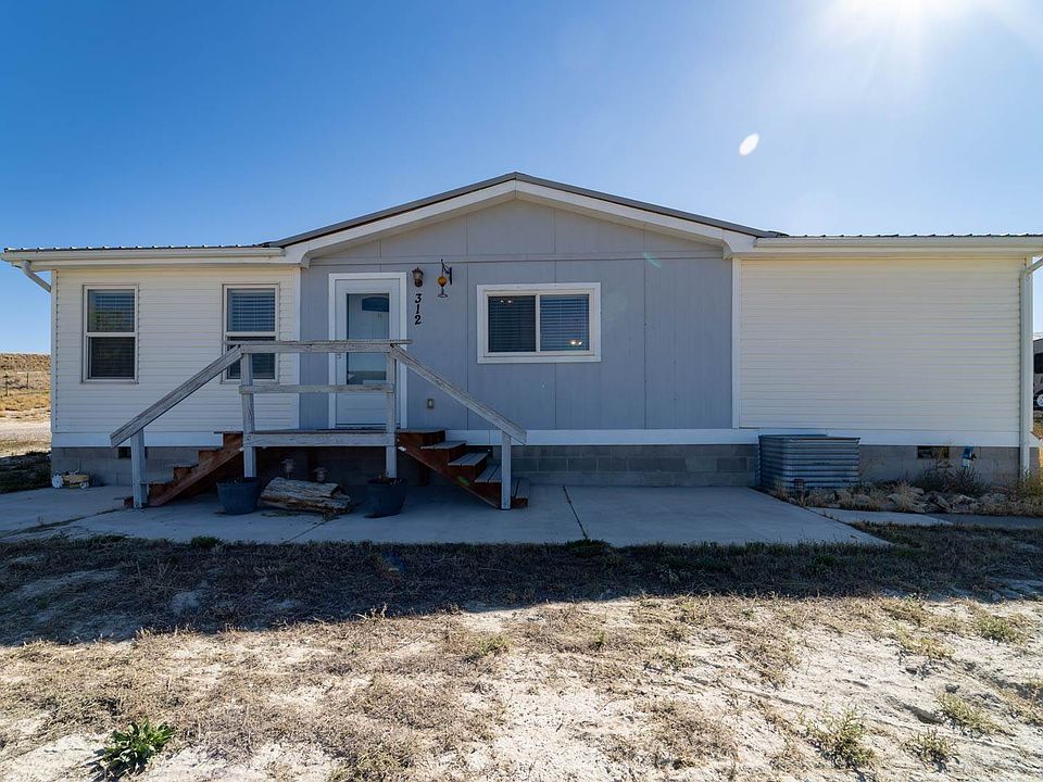 1st image of 312 Trescartes Ave