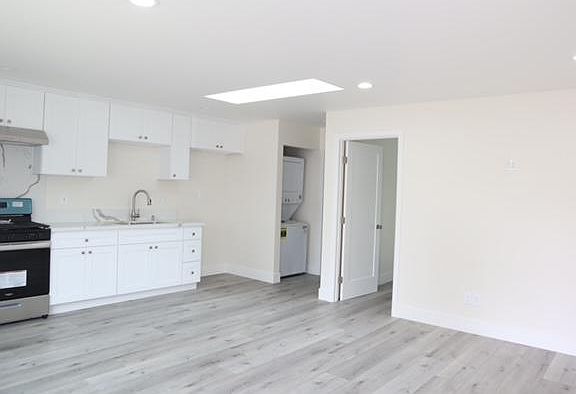2nd image of 467 E 44th Cir #A