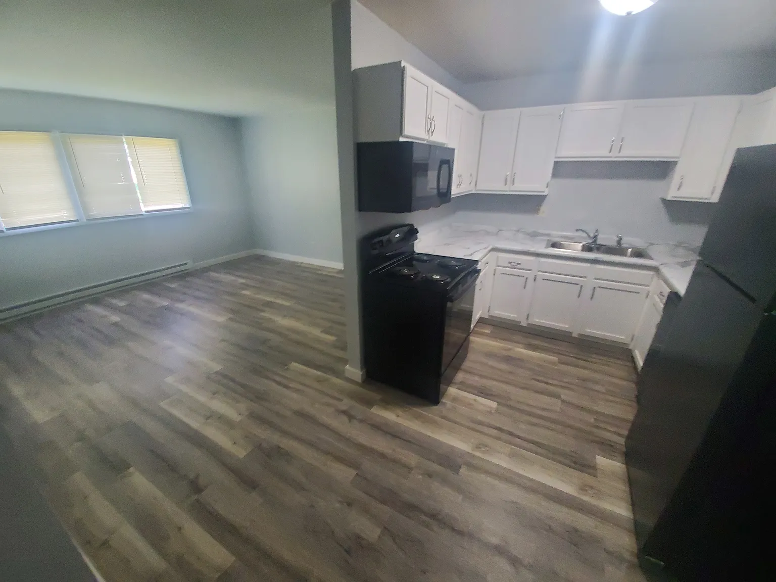 2 bed, 800 sqft, $1,100 — Photo 2