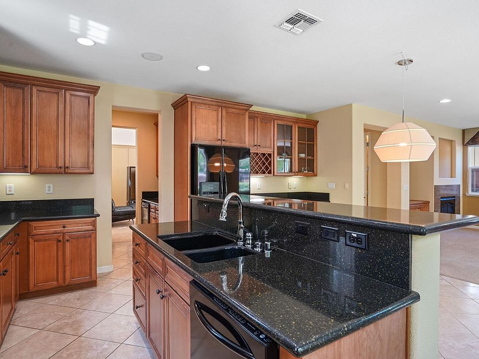 1st image of 2469 Kinsella Way