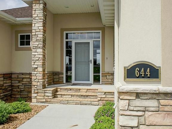 2nd image of 644 Prescott Ln