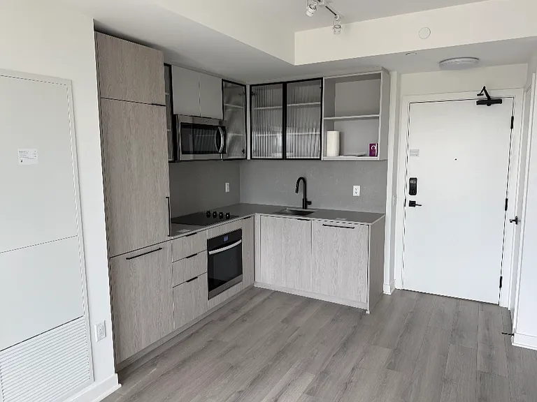 1185 Dupont St #2508 — Photo 6