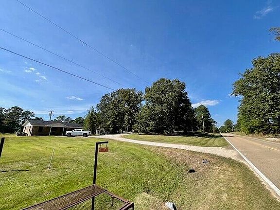 3rd image of 295 State Highway 371
