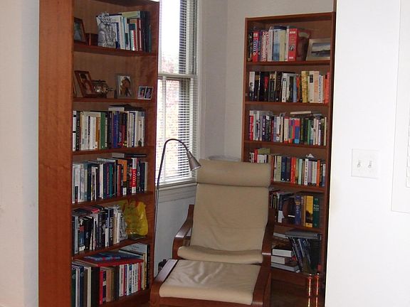 Library in alcove