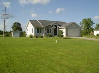 25 Dockham Rd, Columbiaville, MI 48421