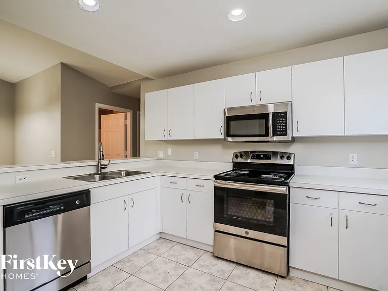 8381 Bahamas Rd — Photo 7